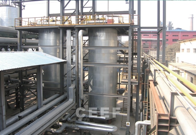 CEEF 14 MW molten salt heater and piping at an Aluminum Corporation of China (CHALCO) alumina plant